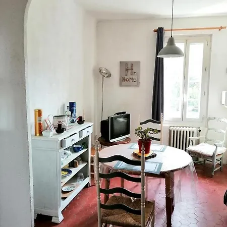 A Sur - 44 M² - Parking Inclus *
