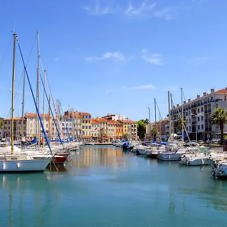 A 44 M² Avec Terrasse Apartman *